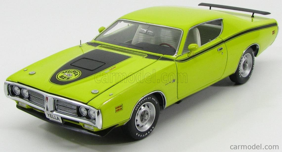 Wow extrêmement rare Dodge Charger Super Bee 426 Hemi 1971 Candy Rouge 1:18 RC2 ERTL 