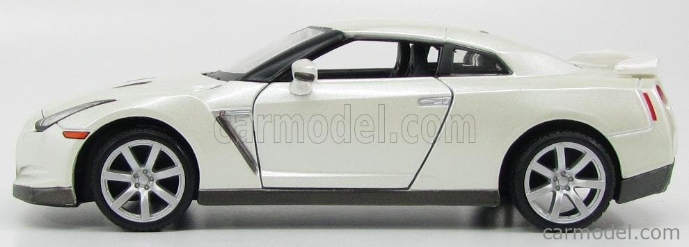 MAISTO 31294W Scale 1/24 | NISSAN GT-R R35 2009 WHITE PEARL MET