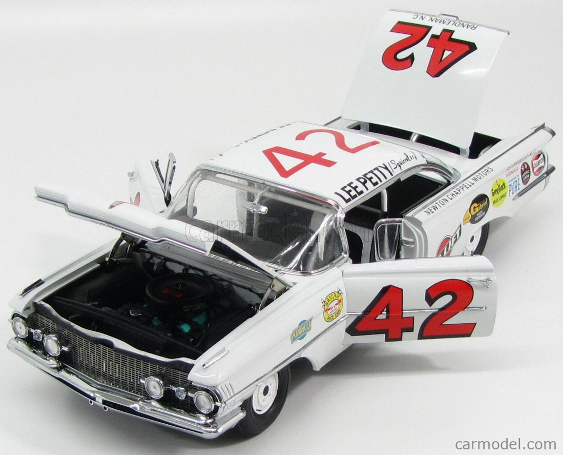 SUN-STAR 05245 Scale 1/18 | OLDSMOBILE 88'' N 42 WINNER 500