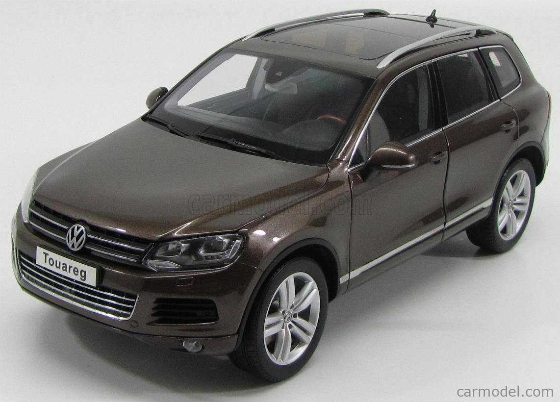 KYOSHO 08822GBR Scale 1/18 | VOLKSWAGEN TOUAREG V6 TSI BLUE MOTION