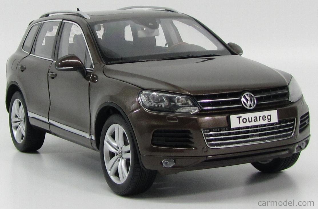 KYOSHO 08822GBR Scale 1/18 | VOLKSWAGEN TOUAREG V6 TSI BLUE MOTION