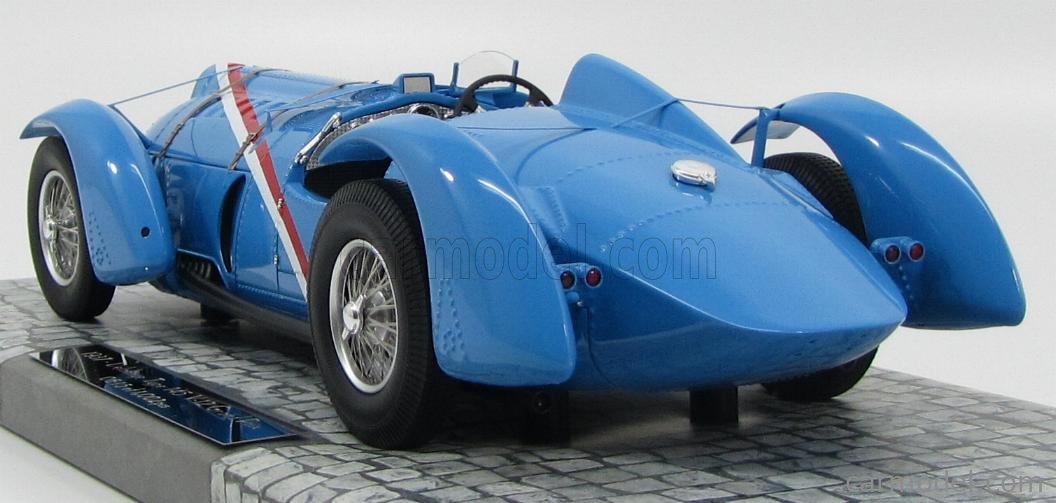 Rétromobile 2012 live : Delahaye Type 145 V-12 Coupé - Le Blog Auto