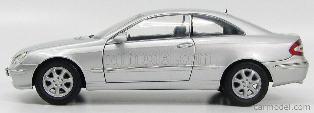 ☆絶版*ディーラー限定*京商*1/18*2002 Mercedes-Benz CLK Coupe