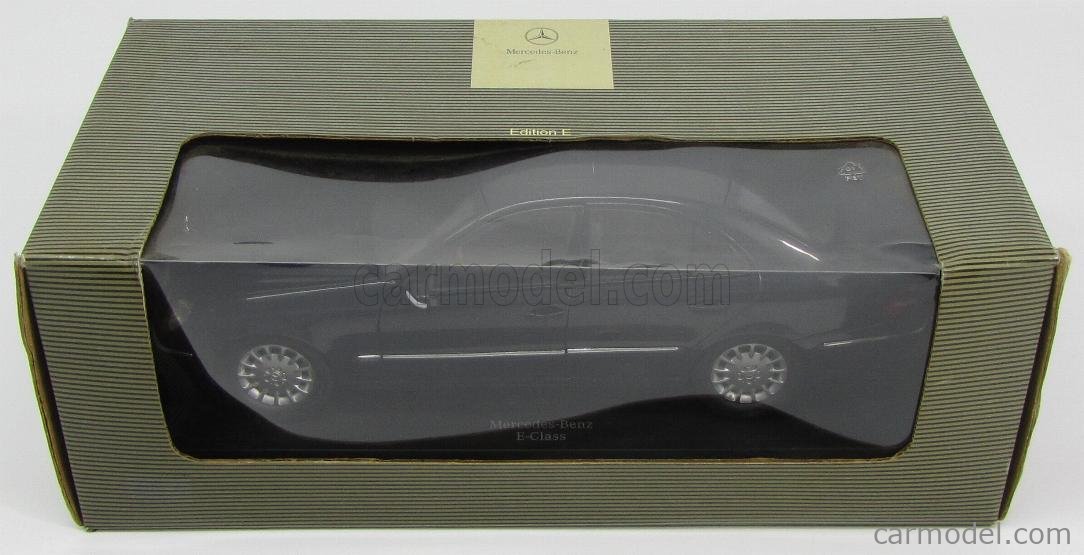 京商 1/18 Mercedes-Benz E-Class Kyosho 1:18 Diecast Mercedes-Benz E-Class W211 No Mirrors
