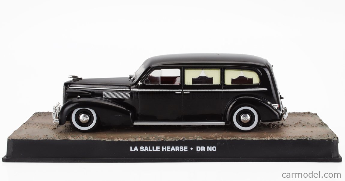 【掛軸】百穂自題☆　五本枩　奉書紙　詳細不明　木箱付き　#29338 1⁄43 キャディラック・ラ・サール霊柩車 「007 ドクター・ノオ」 007は