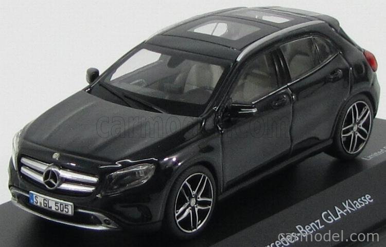 SCHUCO 450755600 Scale 1/43 | MERCEDES BENZ GLA-CLASS (X156) 2013