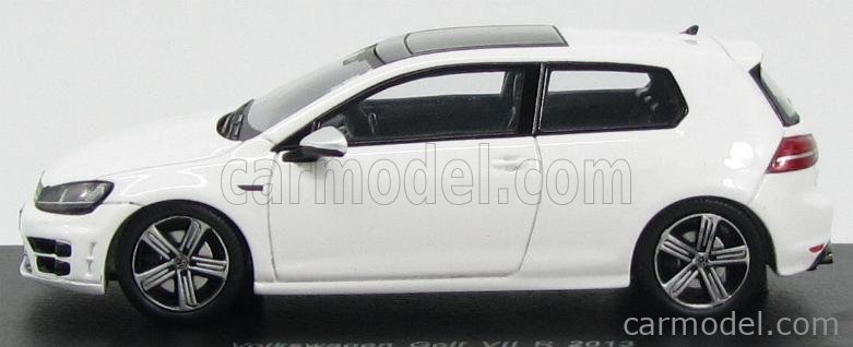 Diecast model cars Volkswagen Golf VII 1/43 Spark VII R white 2013