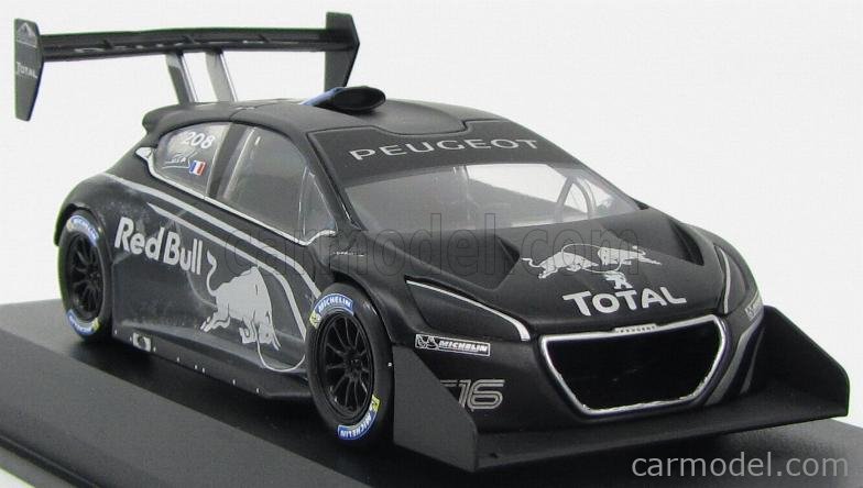 Sébastien Loeb et la 208 T16 Pikes Peak aux Grandes Heures Automobiles