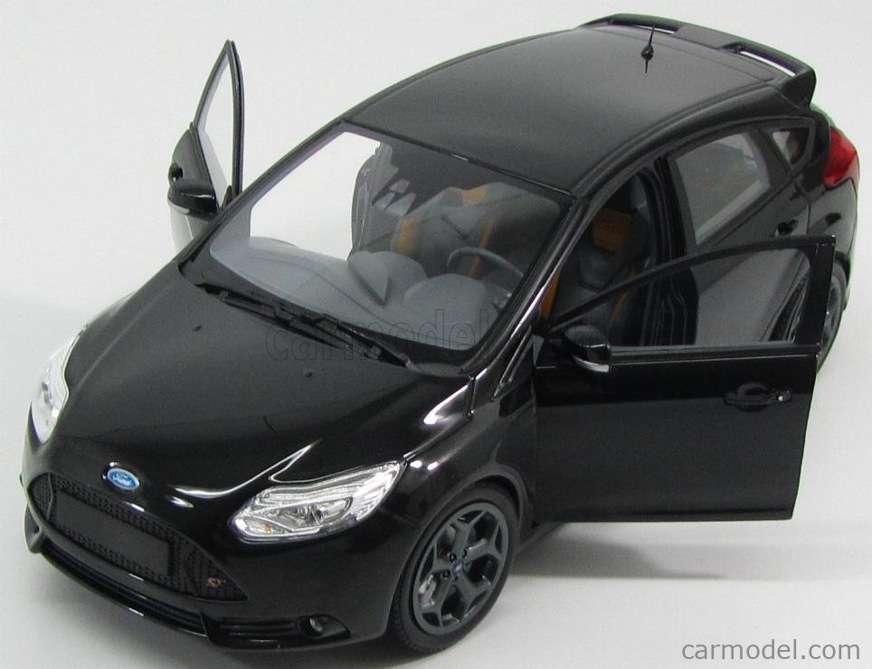 MINICHAMPS 110082000 Scale 1/18 | FORD ENGLAND FOCUS ST 2011 BLACK MET