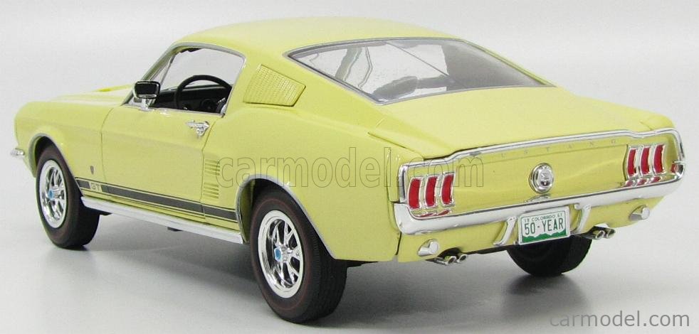 RT32001 Ford Mustang Fastback 2+2, Yellow & Black