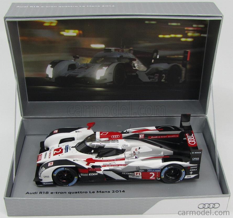 SPARK-MODEL 5021400215 Scale 1/18 | AUDI R18 E-TRON QUATTRO SPARK-MODEL 5021400215 Scale 1/18 | AUDI R18 E-TRON QUATTRO