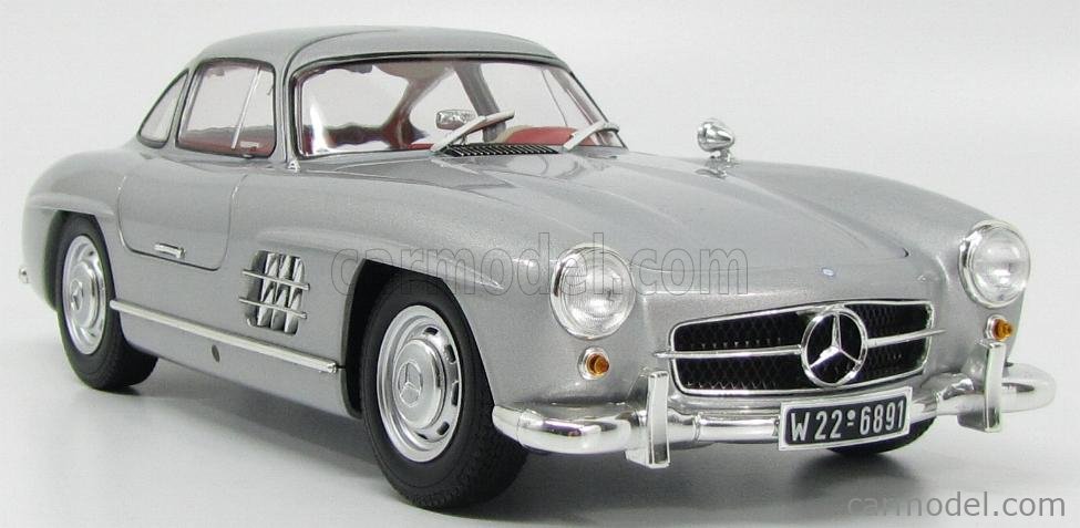 Minichamps 1:43 Mercedes-Benz 300 SLR Uhlenhaut Coupé year