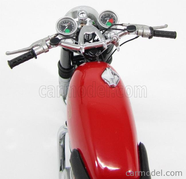 Minichamps Norton Commando 750 Fastback 1968 – 1/12 – Rouge Argent – Collection