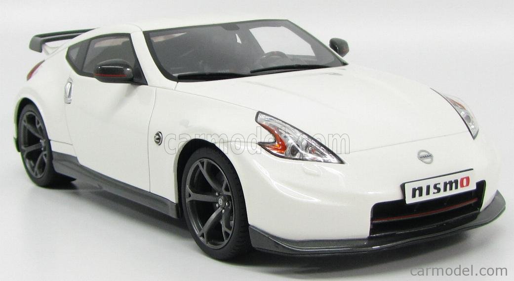 GT-SPIRIT GT042 Scale 1/18 | NISSAN 370Z NISMO COUPE 2009 WHITE