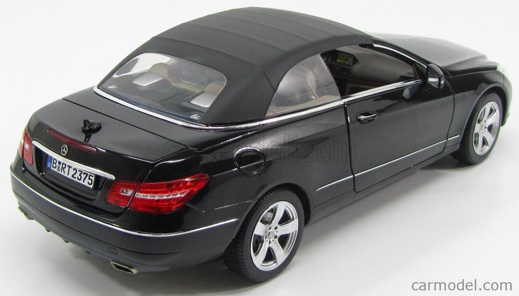 NOREV 183543 Scale 1/18 | MERCEDES BENZ E-CLASS CABRIOLET 2010 BLACK