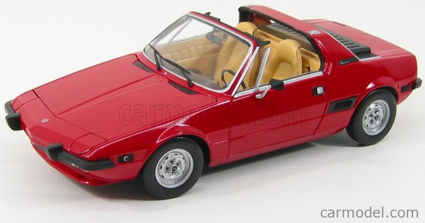 MINICHAMPS 100121660 Scale 1/18 | FIAT X1/9 1972 RED