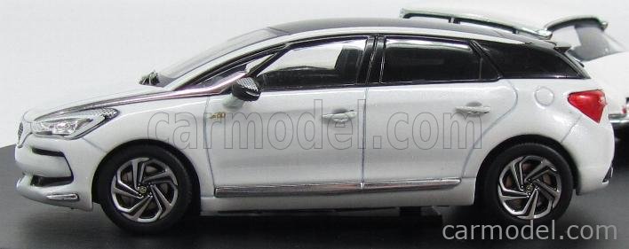 Norev 1/43 - Coffret Citroen DS et DS5 Blanche - 60e Norev 1/43 - Coffret Citroen DS et DS5 Blanche - 60e
