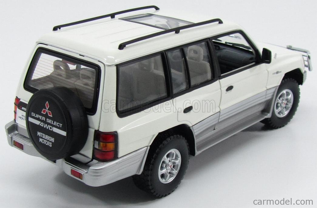 ミニカー 1/18 Sun Star 1998 MITSUBISHI PAJERO 1:18 Sun Star Mitsubishi Pajero '98 green, blue, red | eBay