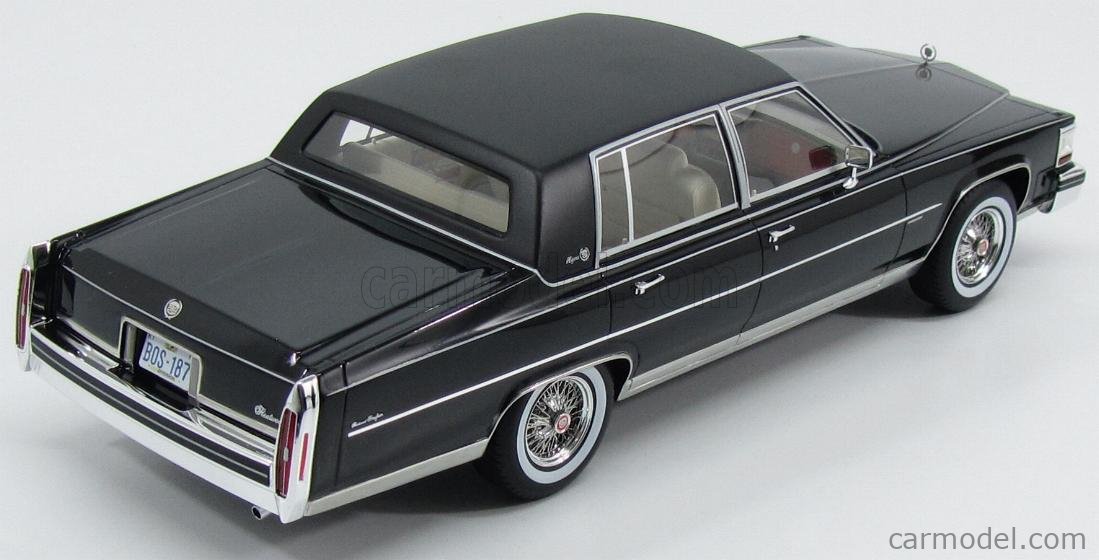 Cadillac Fleetwood Brougham キャデラック 1/18 1/18 ModelCarGroup 1982 Cadillac Fleetwood Brougham (Dark
