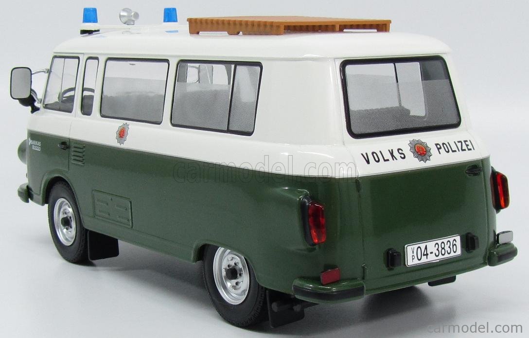 Amazon | MCG 1/18 BARKAS B1000 | ミニカー・ダイキャストカー