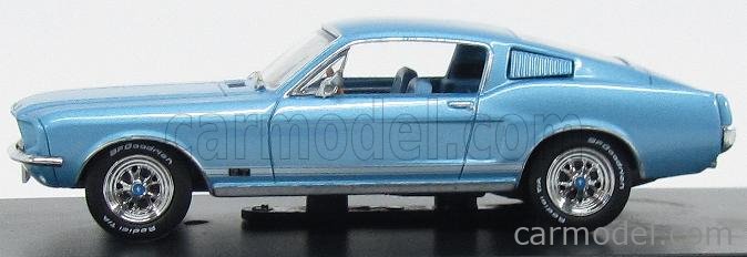 Test comparatif Ford Mustang Fastback 1/43 Ixo Premium X