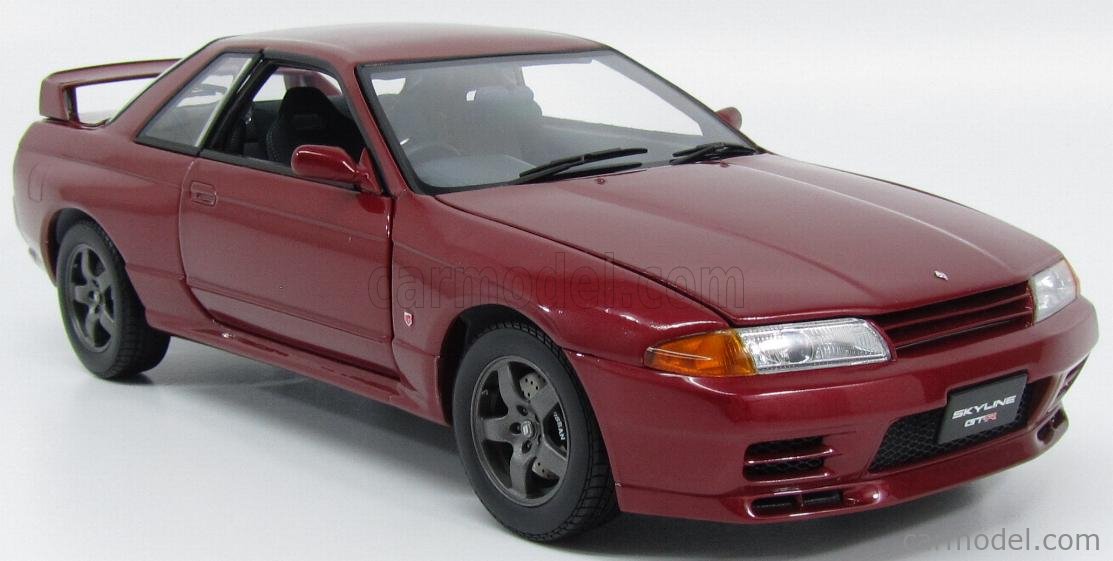 正規店新品 ヤフオク! 1/18 NISSAN R32 スカイライン GT-R BNR32