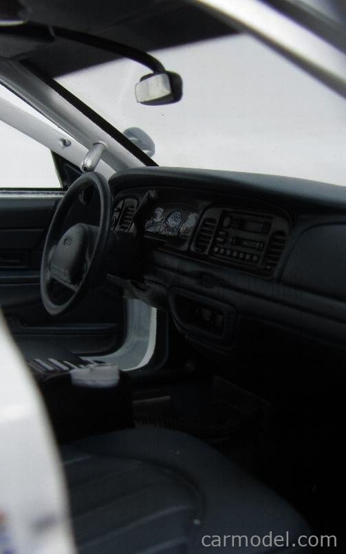 autoart crown victoria