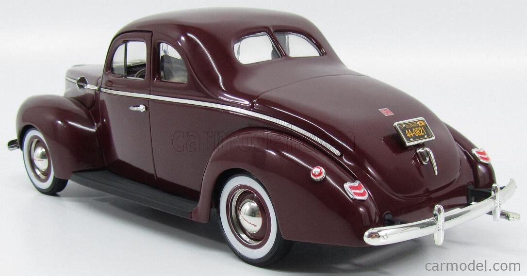 ERTL 7936 Scale 1/18 | FORD USA DELUXE COUPE 1940 BROWN