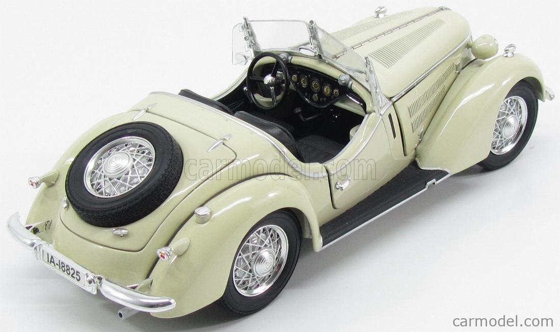 RICKO 32108 Scale 1/18 | AUDI WANDERER W25K ROADSTER 1936 IVORY