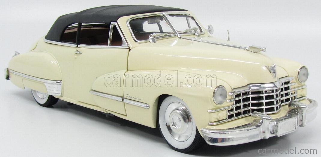 CADILLAC SERIES 62 SOFT TOP 1947 AUTOWORLD 1/18