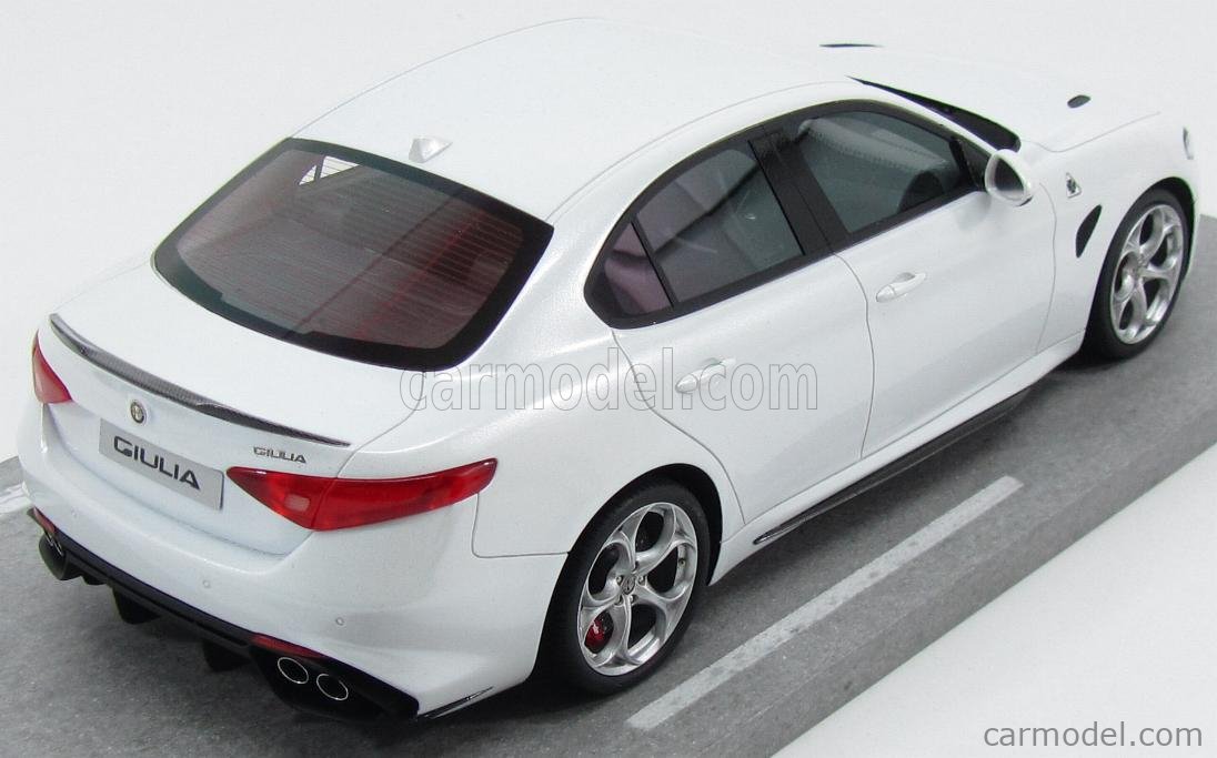 BBR-MODELS BBRC1806B Scale 1/18 | ALFA ROMEO GIULIA QV