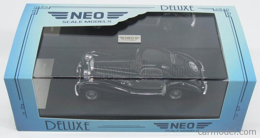 A collectible scale model Horch 853A Cabriolet from Altaya