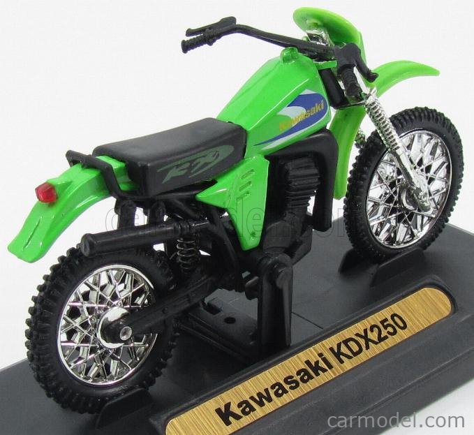 Kawasaki KDX 250 GREEN SCALE 1:18 MOTORCYCLE MODEL BY MOTORMAX 