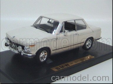 ANSON 30386 Scale 1/18 | BMW 2002 TI WHITE