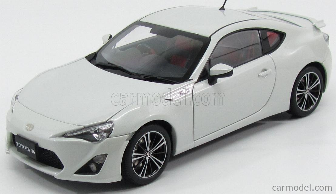 AUTOART 78773 Scale 1/18 | TOYOTA GT86 COUPE 2-DOOR RHD 2012 WHITE 