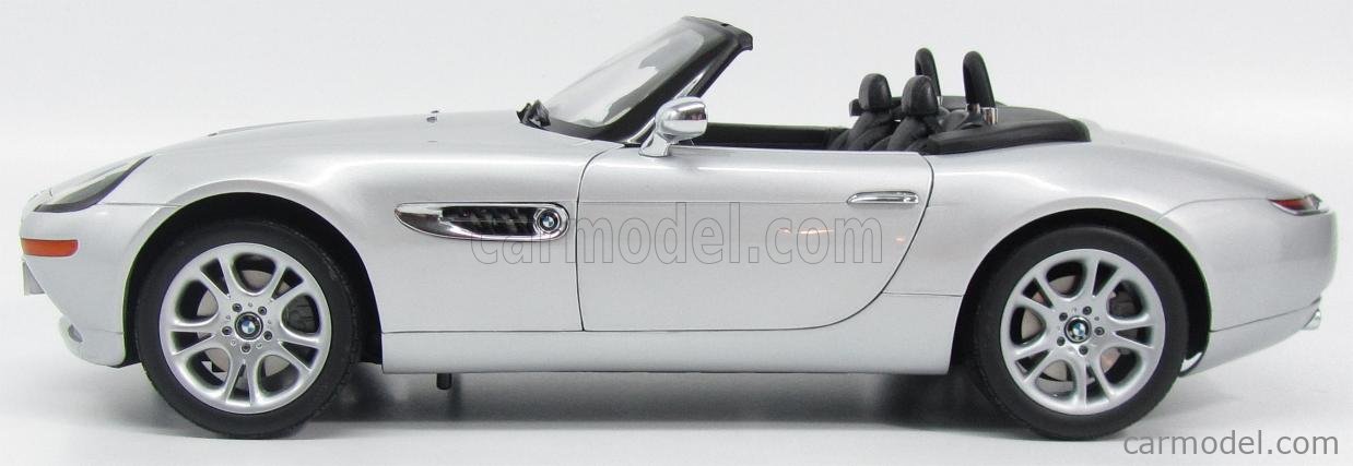 KYOSHO 08601S Scale 1/12 | BMW Z8 SPIDER 1999 - 007 JAMES BOND 