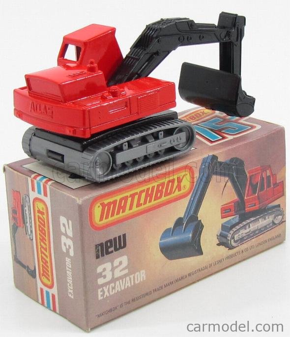MATCHBOX 32 Scale 1/66 ATLAS COPCO EXCAVATOR RED BLACK