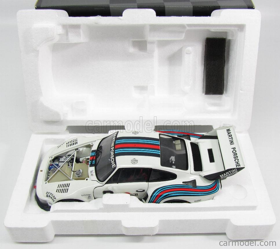 EXOTO EXO18103 Scale 1/18 | PORSCHE 911 935 MARTINI RACING N