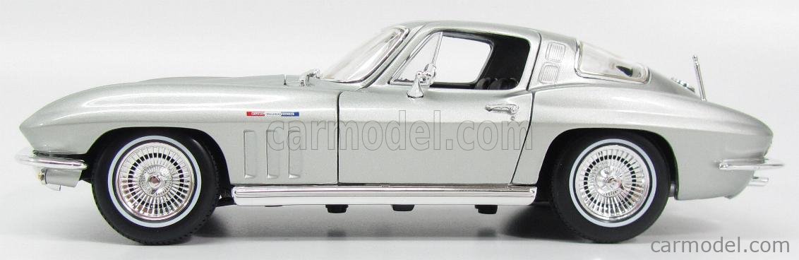 1/18 Maisto 1965 Chevrolet Corvette Silver Diecast Model Car Silver 31640 