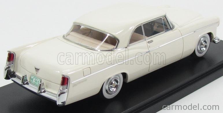 Diecast model cars Chrysler Town & Country 1/43 Matrix Wagon vert/optique de bois 1942
