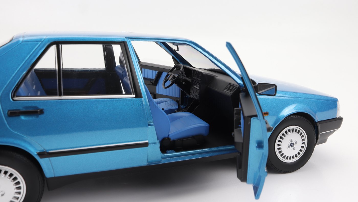 Modèle Réduit 1:18 Fiat Croma 2.0 Turbo IE 1985 Bleue MITICA - Neuf