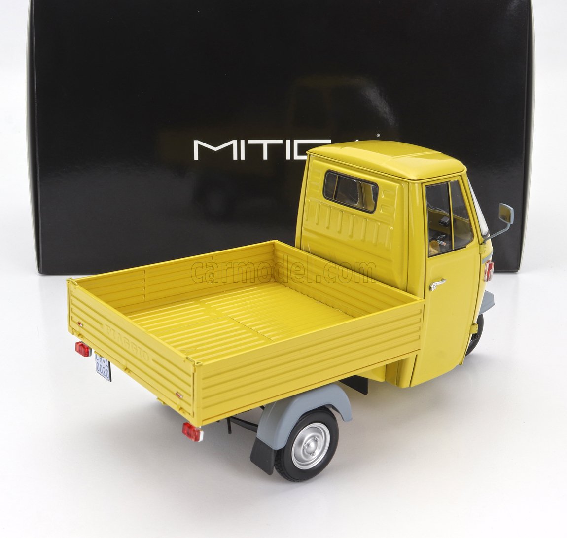 Mythique Piaggio Ape P501 Ouvert Bleu 1979 1/18 MITICA204003-D