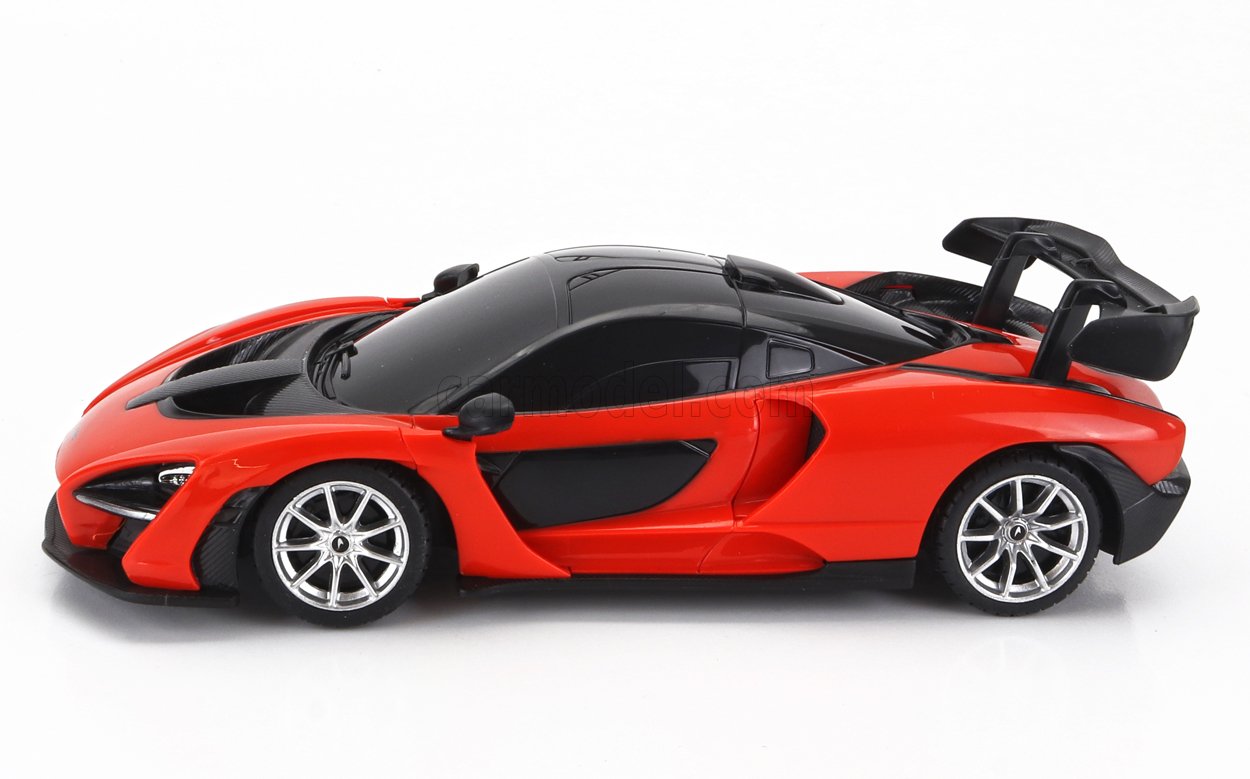 MODELLINO AUTO GIOCATTOLO RADIOCOMANDATO MCLAREN SENNA 2018 ARANCIO SCALA 1/24
