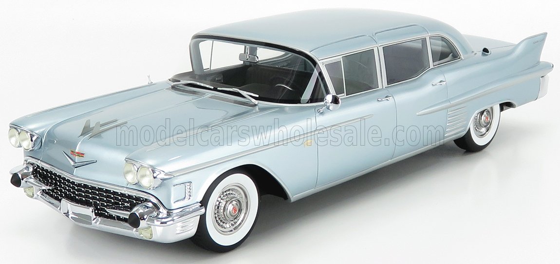 1/18 BoS Cadillacキャデラック Fleetwoodフリートウッド Brougham