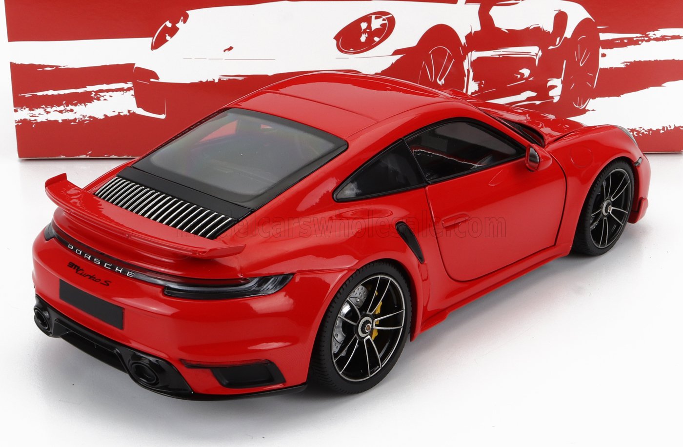 PORSCHEテディベア　Porsche d’s selection TRUESCALE TS0617 Scale 1/18 | PORSCHE 911 992 GT3 R TEAM AO
