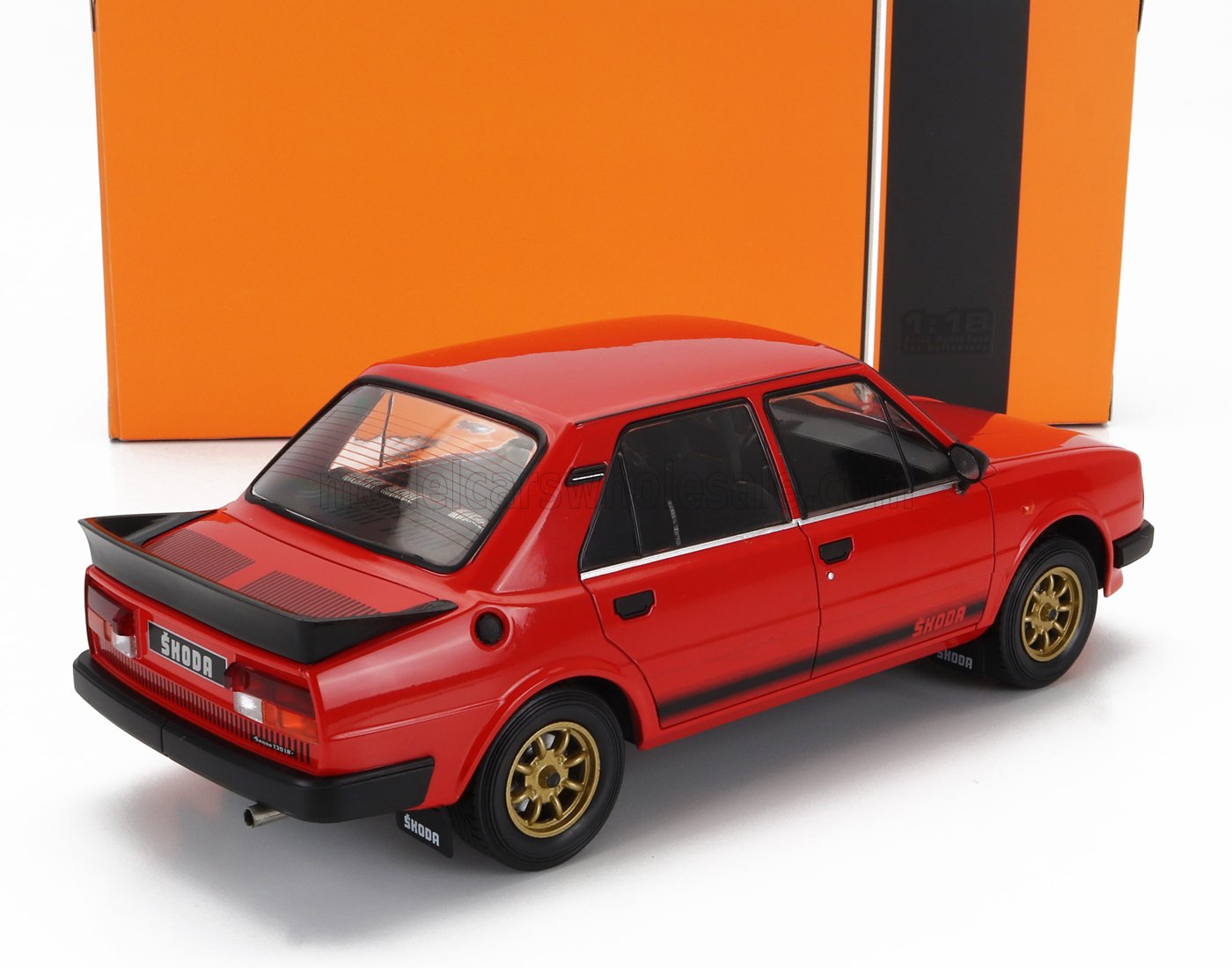 新品 IXO MODELS 1/18 シュコダ 130LR 1986年アクロポリスラリー #21 L