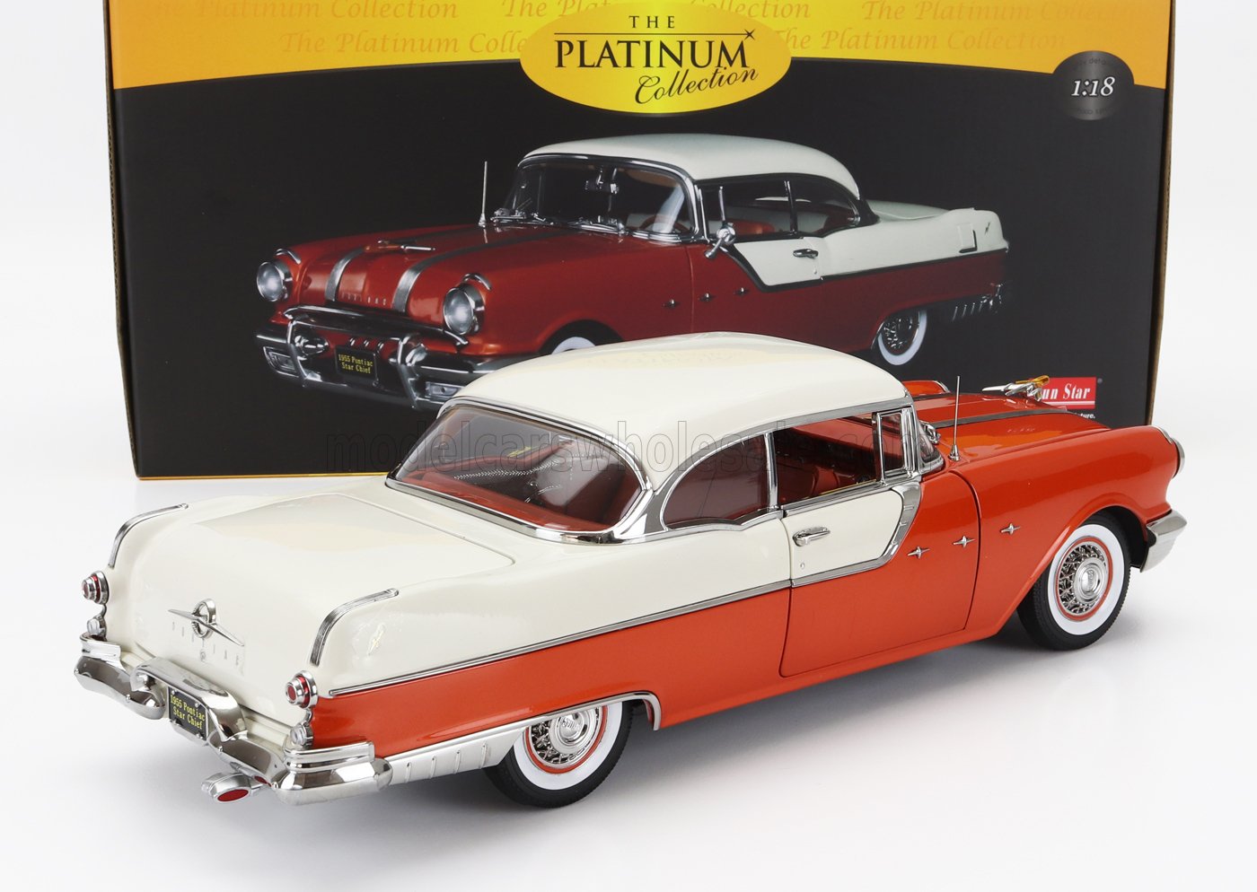 1955 Pontiac StarChief SunStar社製 1/18 1/18 Sunstar 1955 Pontiac Star Chief (Maroon Red) Diecast