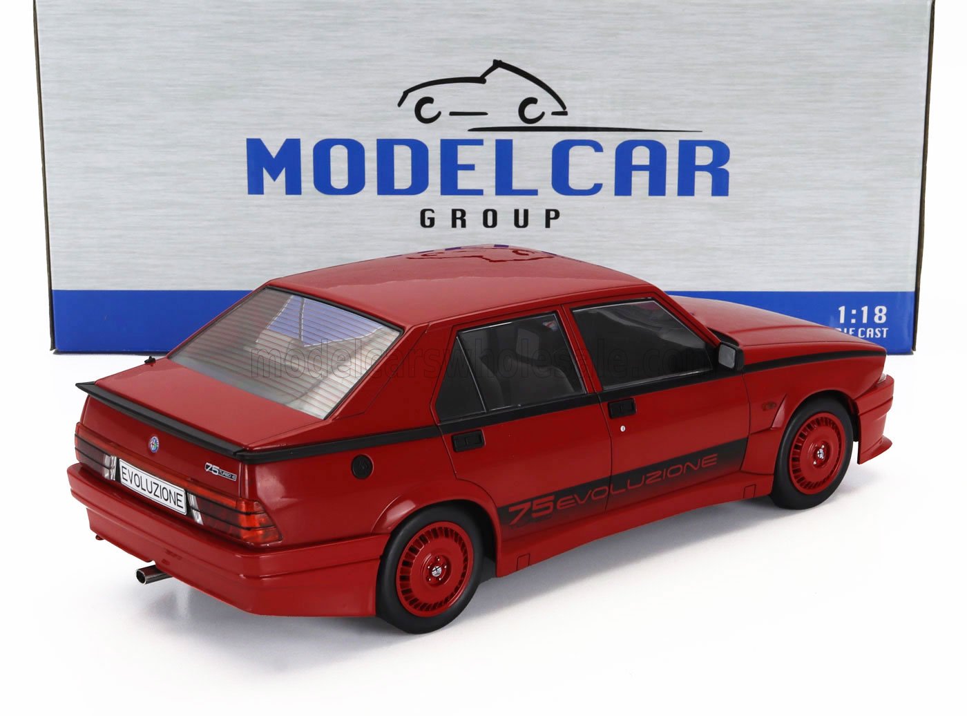 MCG 1/18 アルファロメオ75 ターボ エボルツィオーネ 1987 レッド MODELCARSWHOLESALE.COM