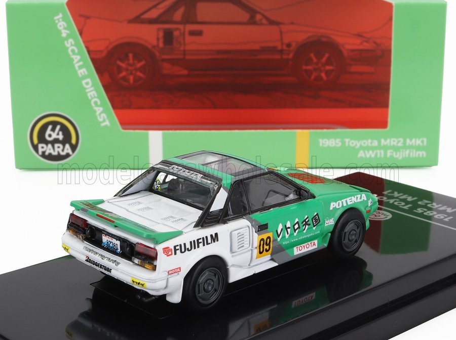 ニッサンインゲル　ミュージックハーモニー 1985 Toyota MR2 MK1 White and Silver Metallic with Sun Roof